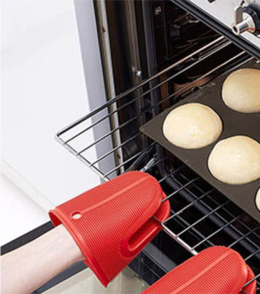 PINZA SILICONA COCINA ROJA